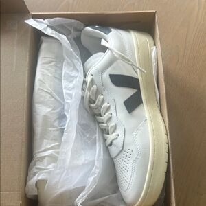 Veja V-90 Leather Sneaker (Women)